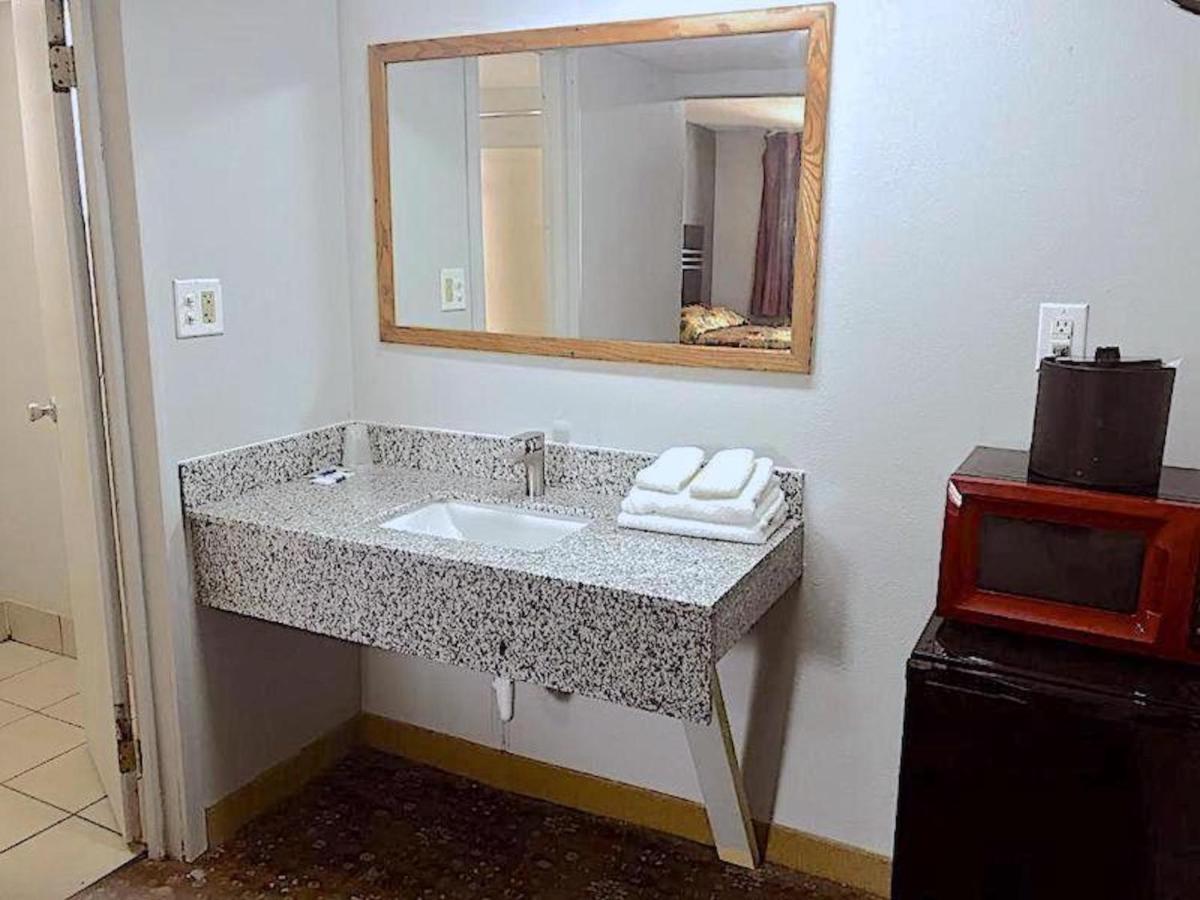 Guest Inn يوكون المظهر الخارجي الصورة